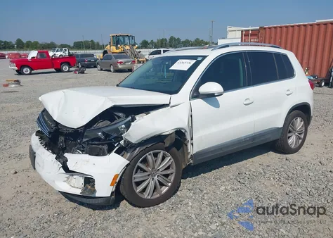 2015 Volkswagen Tiguan S/Se/Sel/R-Line из США, поврежденный, VIN WVGAV7AX7FW520319